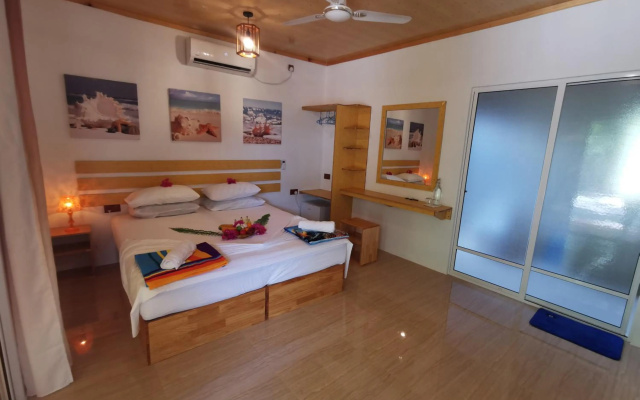 Blue Water Thoddoo Inn - photo 5