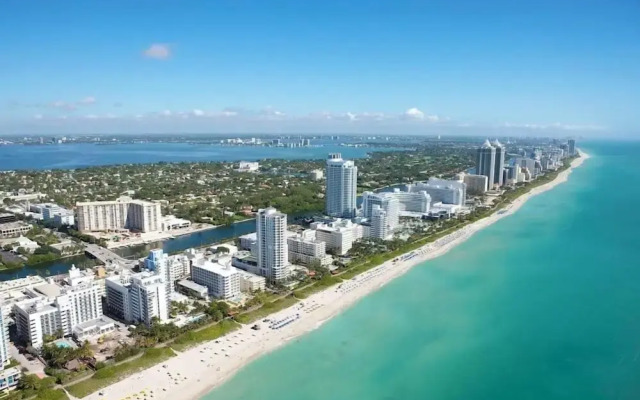 Tropical Miami Oasis