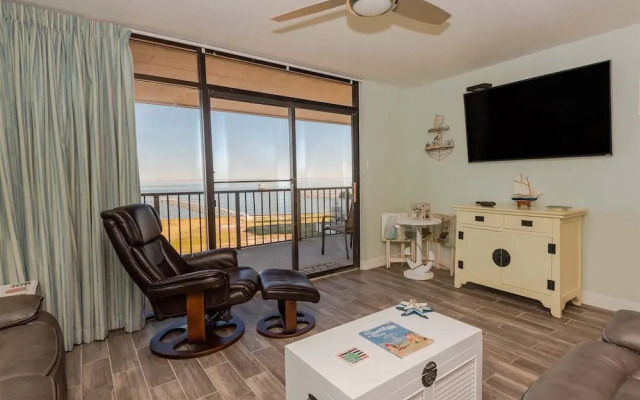 Laguna Reef Condos by VTrips