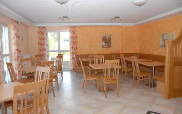 Pension Alram Hof