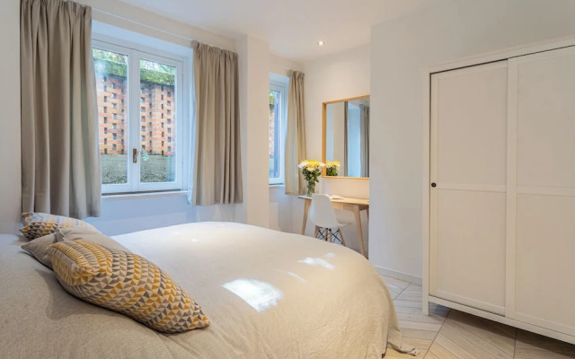 Your Private Harbour Nearby George Clooney by Rent all Como