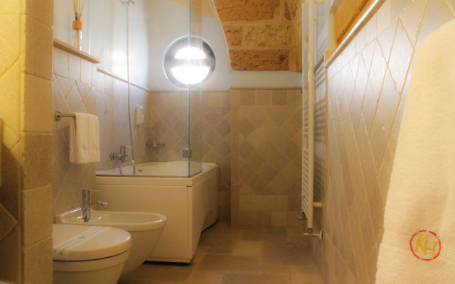 Kelina Charme Hotel by Cantine Due Palme