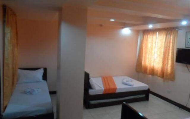 Rooms R Us - Voyagers Palace