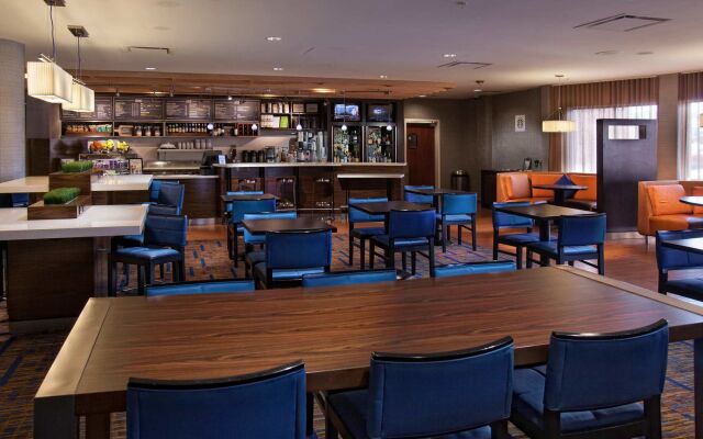 Courtyard by Marriott Fayetteville
