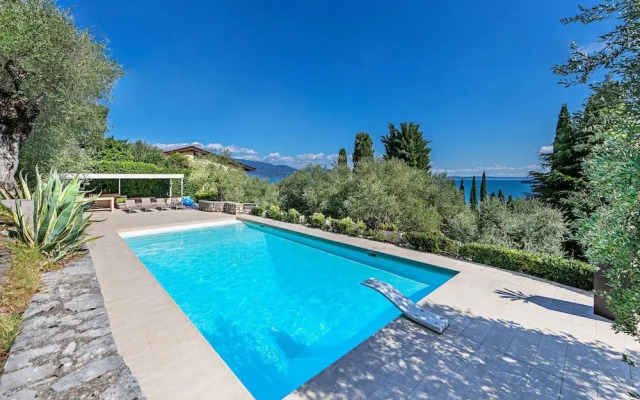 Villa Mariavittoria con Piscina by Wonderful Italy