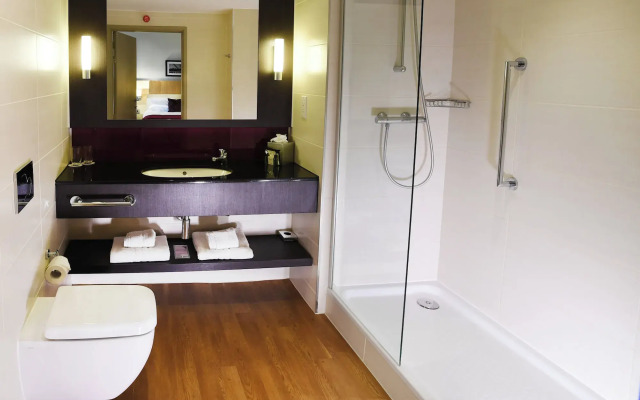 Lancaster Hotel