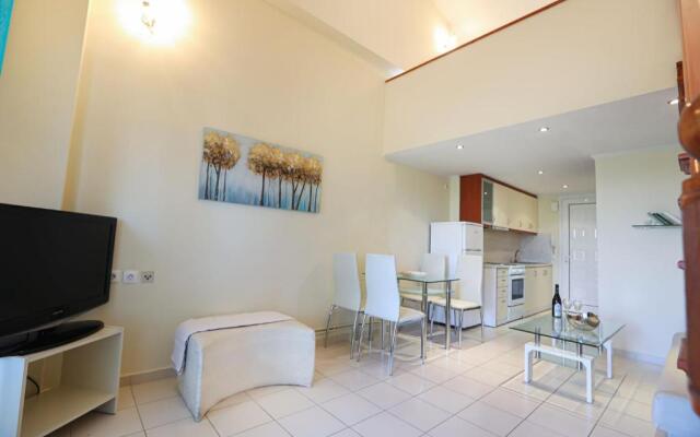 Tranquil Apartments by Corfuescapes