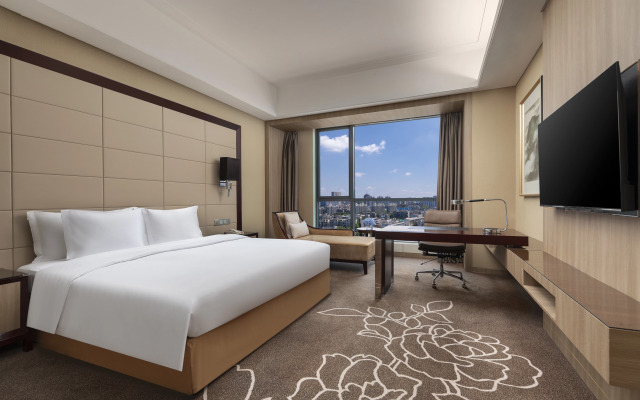 Crowne Plaza Yichang by IHG