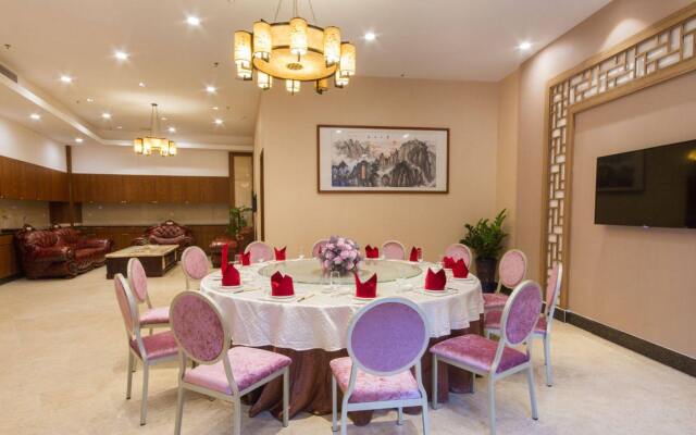 Orient Bay-View Hotel