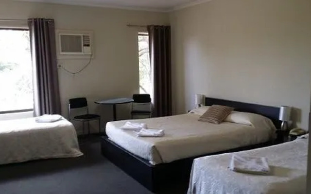 Town and Country Motel