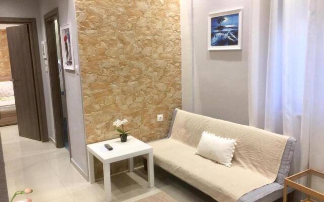 6- Stylish mini-suite for 2 in central Rhodes!