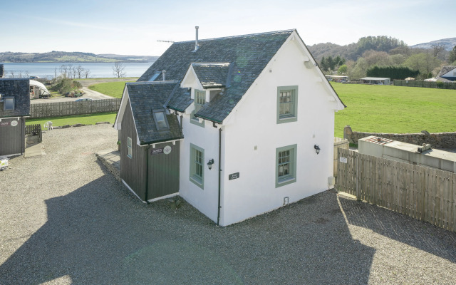 The Oak Tree Inn