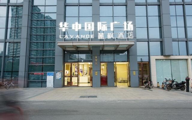 Lavande Hotels·Wuhan Zhuyeshan Metro Station