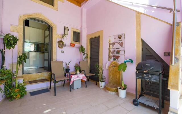 Snug Apartment in Kournas With Balcony/terrace