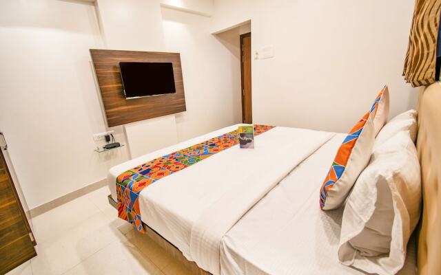 Fabhotel Grand Inn