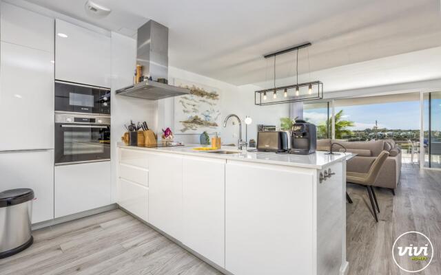 Lima in Estepona with 3 bedrooms and 2 bathrooms