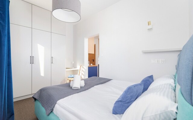 Rural Two-bedroom Apartment by Renters