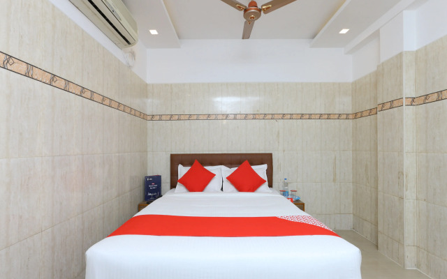 OYO 11437 GMT Centre