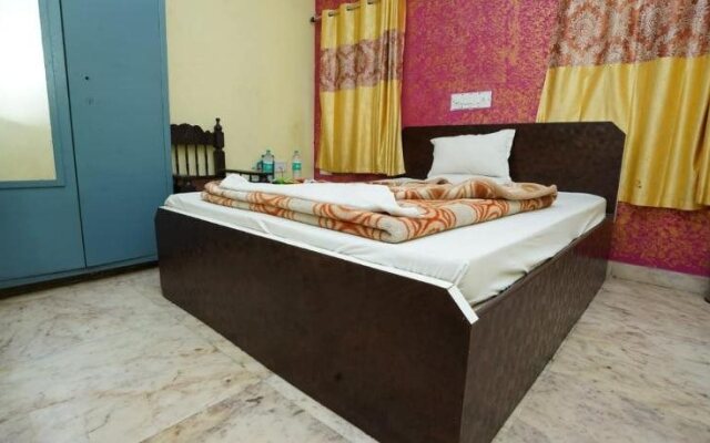 Hotel Gokul Palace