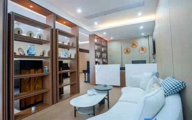 Yukainian Homestay (China Ceramic Museum)