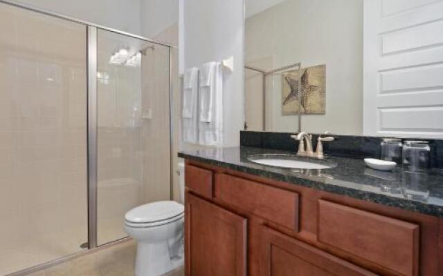 Eight Bedrooms with Pool & Spa 481