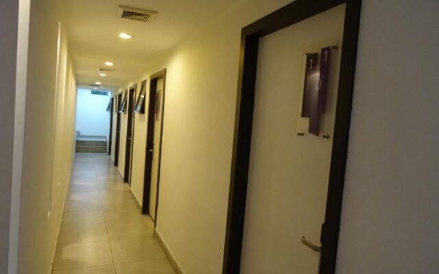 Day Cocoon Hotel