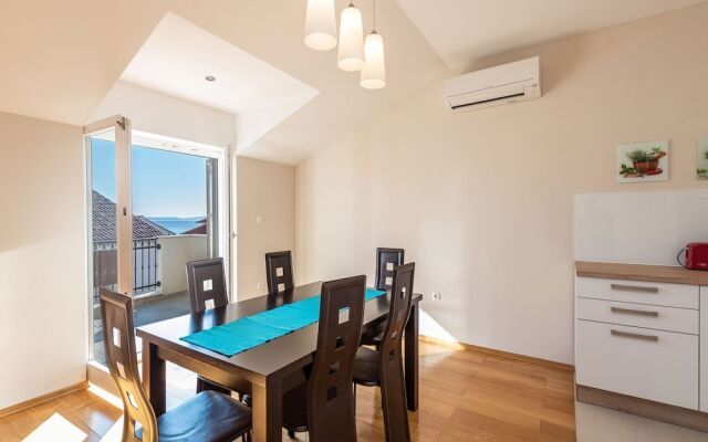 Private Holiday Home in Petrcane by the Sea