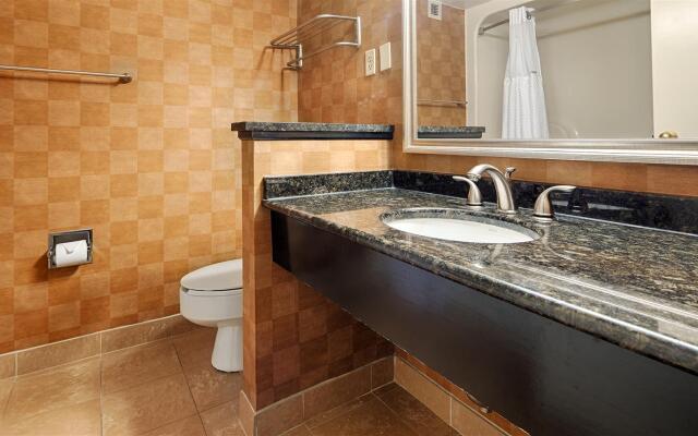 Best Western Plus BWI Airport Hotel / Arundel Mills