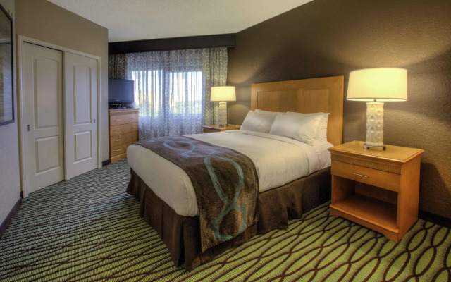 DoubleTree Suites by Hilton Orlando - Disney Springs® Area