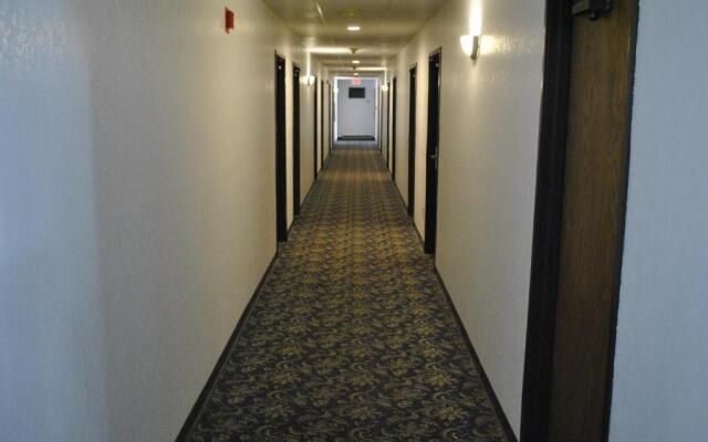 Waconia Inn and Suites