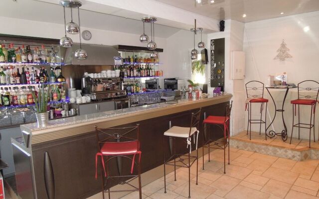 Hôtel- Restaurant-Bar L'Oasis