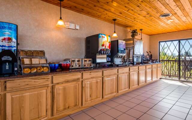 Best Western Plus Dockside Waterfront Inn