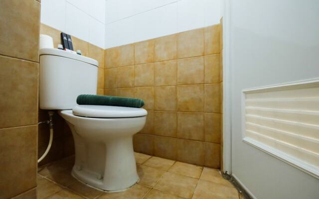 Tranquil 2BR @ Green Pramuka Apartment