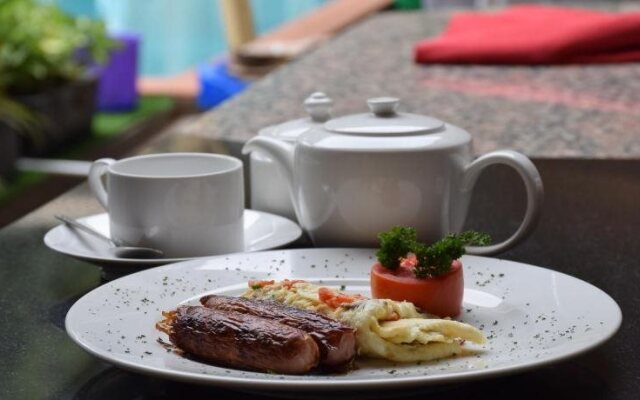 Cityblue Courtyard Hotel & Suites