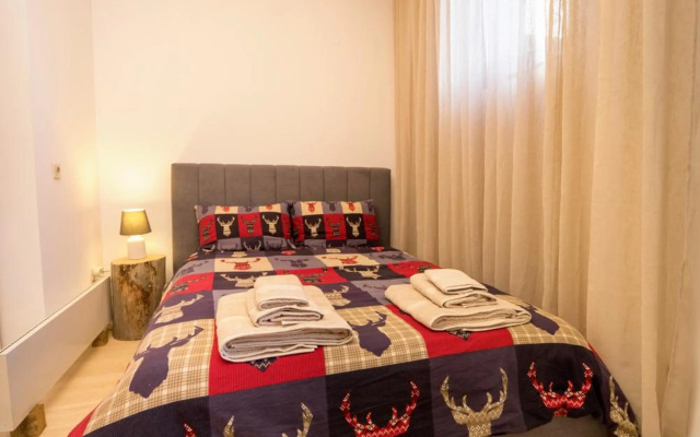 Studio 9, St John Park