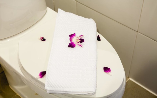 Chalong Boutique Inn