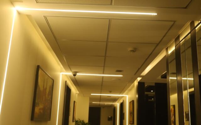 Hotel White Cloud