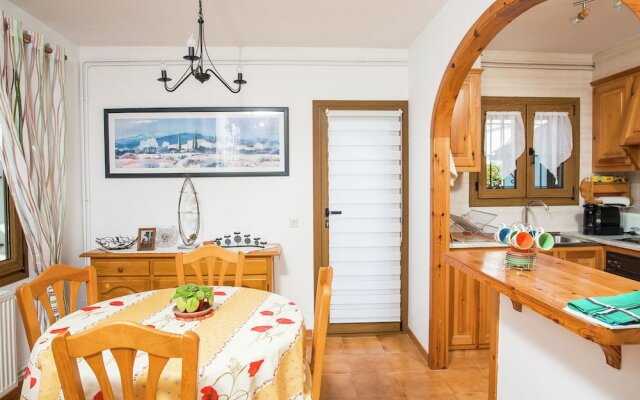 Holiday House With Private Pool for 4 People in Sant Pere Pescador