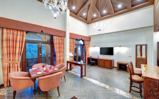 Pearl Continental Hotel Malam Jabba