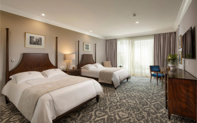 Royal Blue Hotel