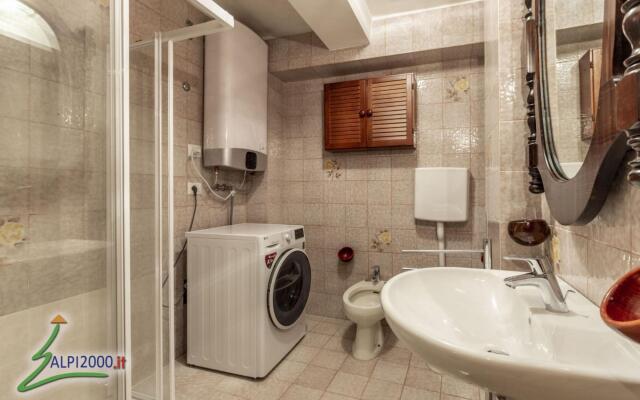 Enrico: large three room apartment. (022036-AT-907442)-369 ENRICO