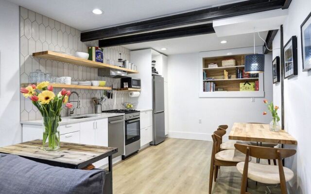 Secret Garden on Top of Queen Anne