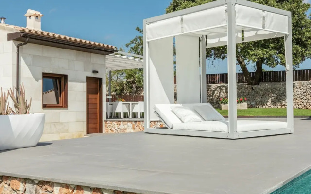 Villa in Muro With Pool and Tramontana Views