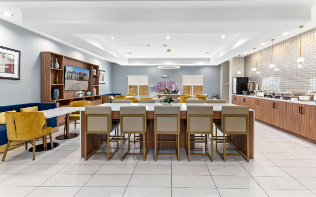 Hawthorn Extended Stay by Wyndham Port Arthur