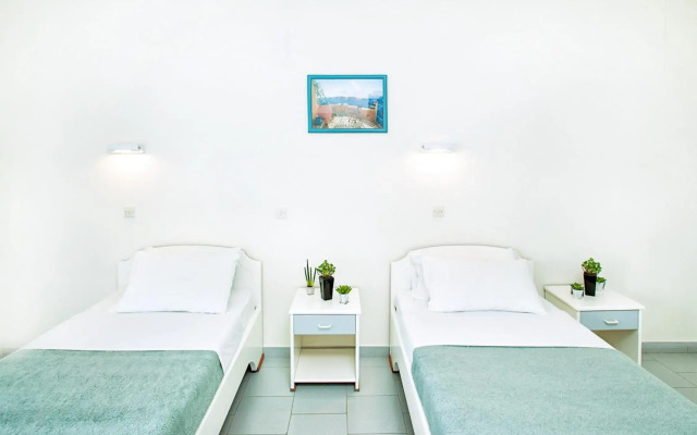 Xenios Port Marina Hotel