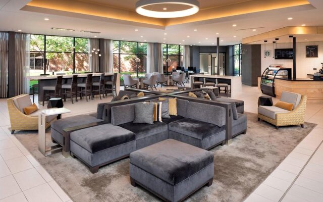 Delta Hotels by Marriott Minneapolis Northeast