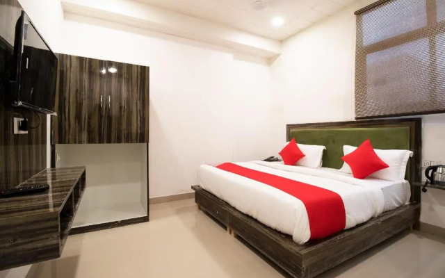 Grand Inn by OYO Rooms