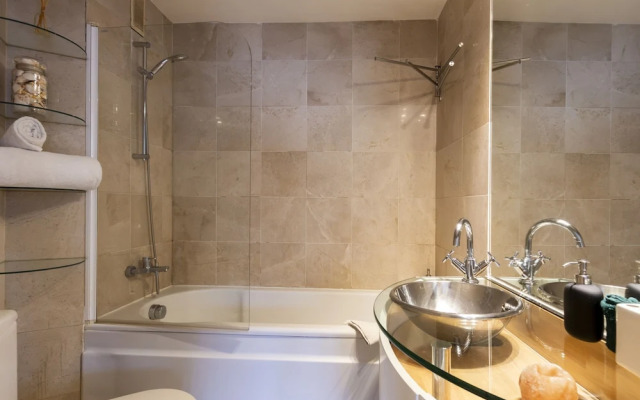 M Pgui1a Tico con Amplia Terraza y Vistas Panor