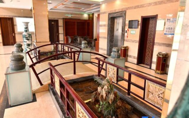 Wuyuan Junyue Hotel