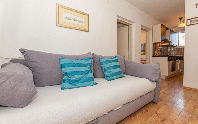 Awesome Apartment in Rogoznica With 2 Bedrooms and Wifi